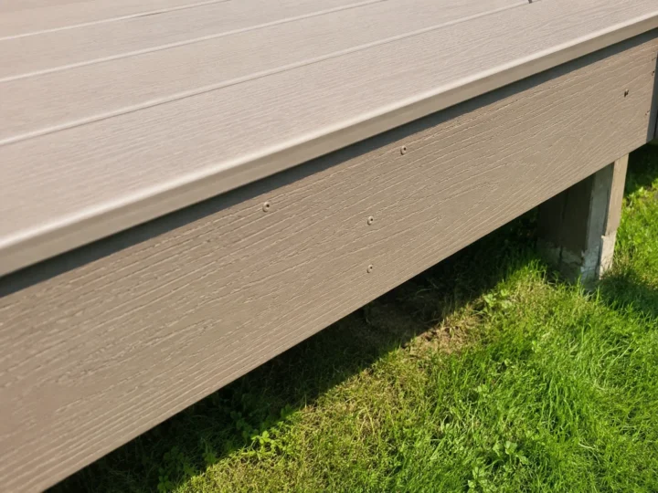 Composite deck fascia closeup in Cedar Rapids, Iowa